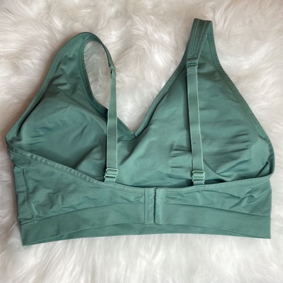 Seamless bralette - Picture 2 of 3